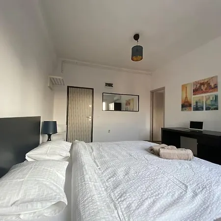 Gorgeous Near Old Town